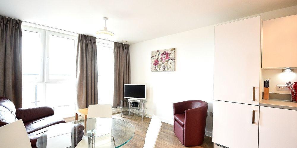 Town Or Country - Empress Heights Apartment เซาธ์แธมป์ตัน ภายนอก รูปภาพ